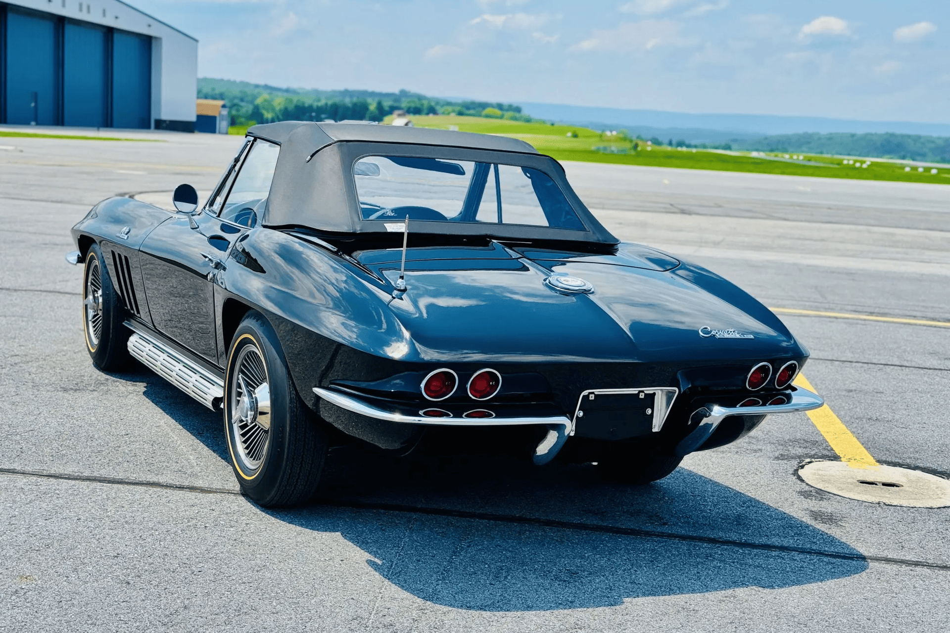 Новый Chevrolet Corvette C2 (Sting Ray) 1965 6.5 л 425 л.с Бензин в кузове Чёрный, коробка — Механика, привод — Задний привод, страна производства — США, фото 12