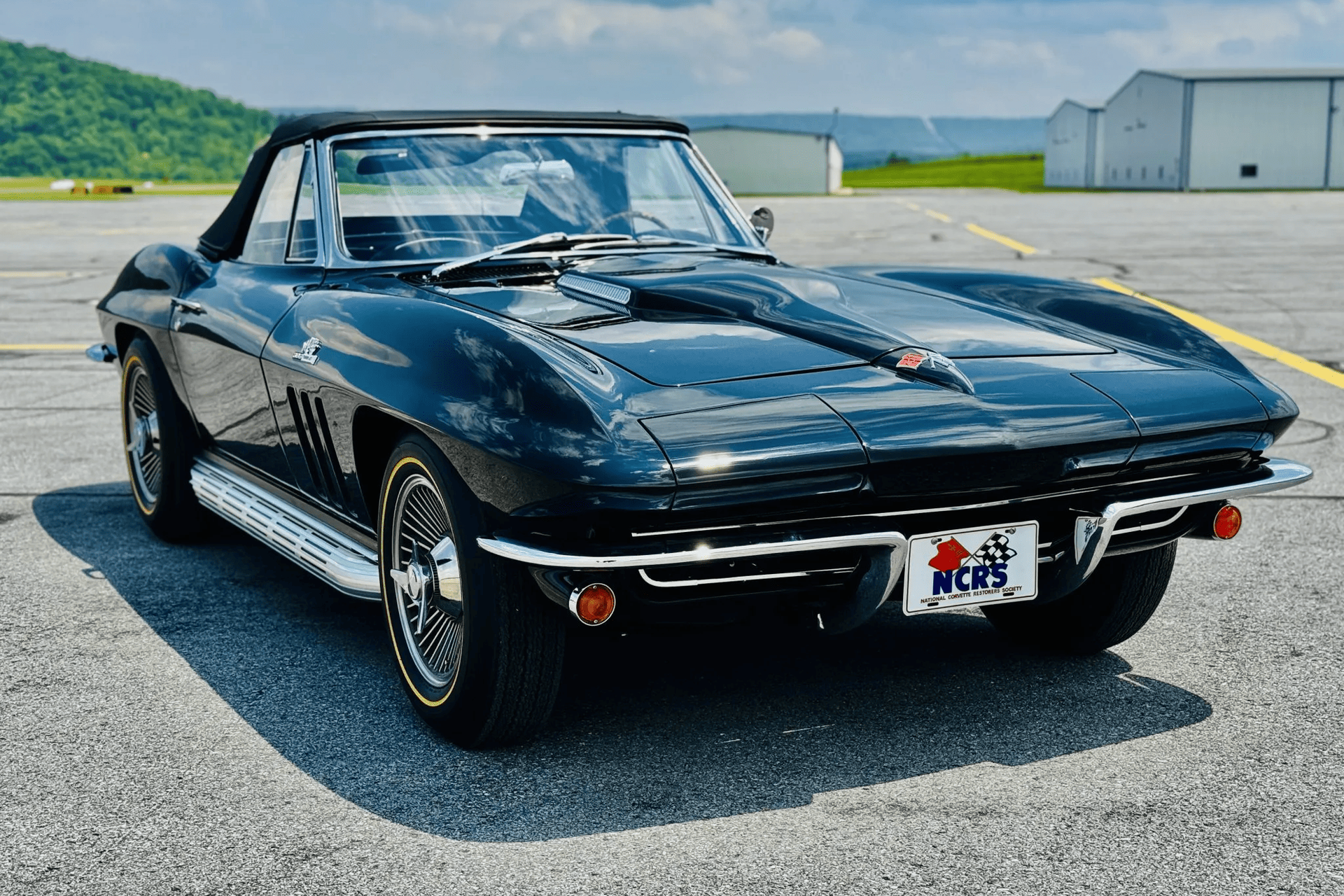 Новый Chevrolet Corvette C2 (Sting Ray) 1965 6.5 л 425 л.с Бензин: Задний привод, Чёрный, коробка — Механика, привезён из США, доставка по регионам, фото 5
