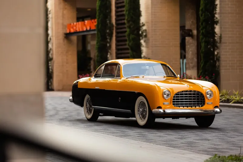 Купить Ferrari 212 Inter Coupe by Ghia 1952 2.6 л 163 л.с Бензин, Желтый, Механика, Задний привод — авто из США, с доставкой по всей России 212 Inter Coupe by Ghia - фото 3