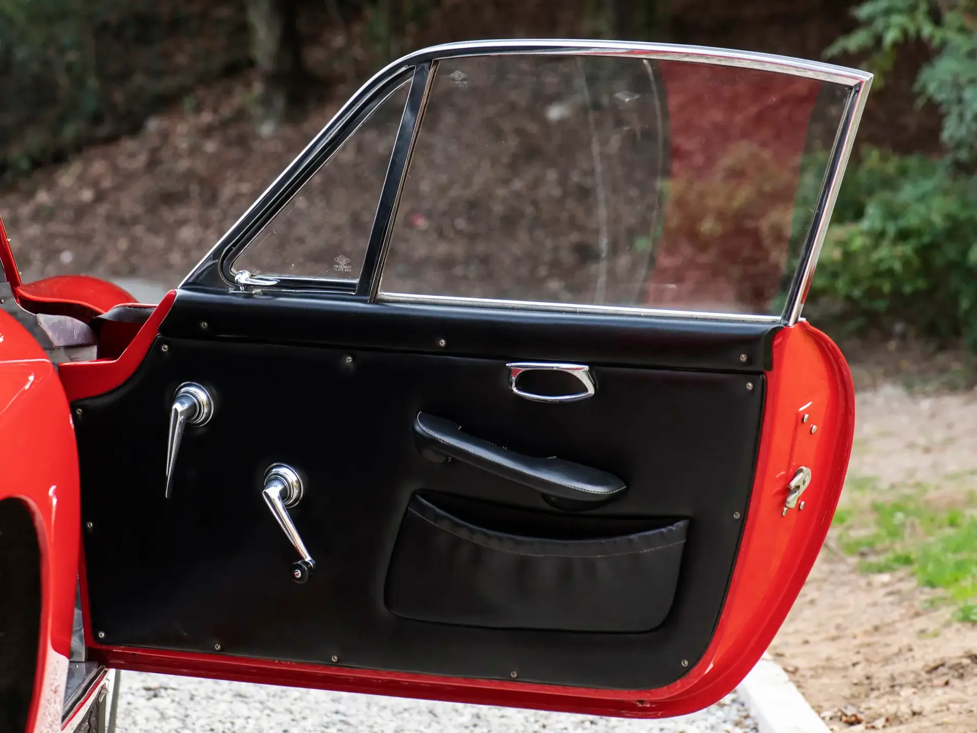 Официальная поставка Ferrari 250 GT/L Berlinetta Lusso 1963 3.0 л 240 л.с Бензин, Красный, Механика, Задний привод, привезён из