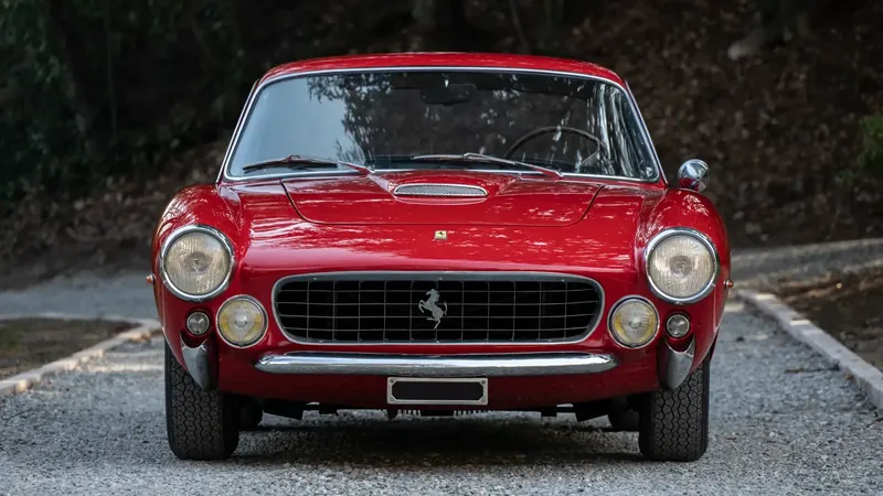 Ferrari 250 GT/L Berlinetta Lusso 1963 3.0 л 240 л.с Бензин, новый авто, Задний привод, Механика, цвет Красный, страна-производитель — Германия 250 GT/L Berlinetta Lusso — фото 2