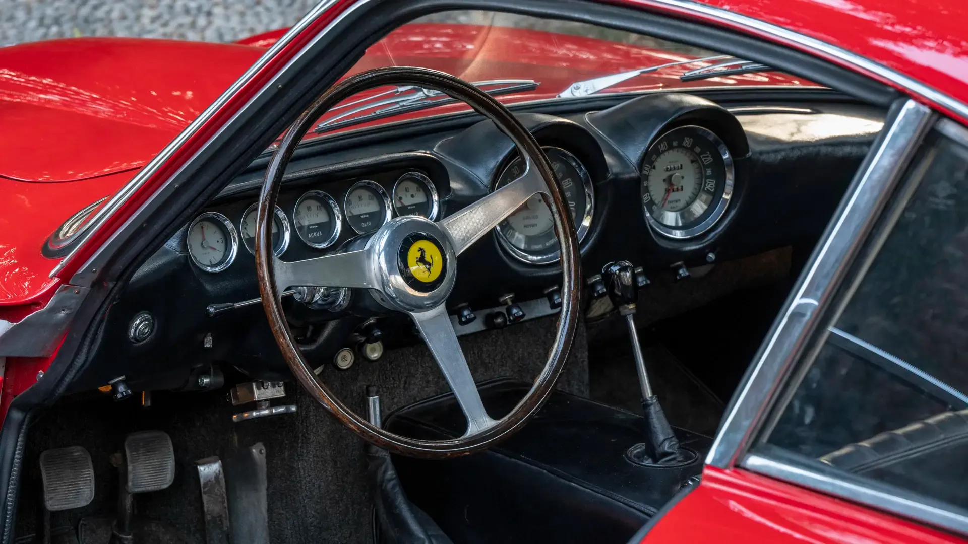 Ferrari 250 GT/L Berlinetta Lusso 1963 3.0 л 240 л.с Бензин, пробег 30 000 км, Красный, Задний привод, Механика, авто из , доставка по РФ