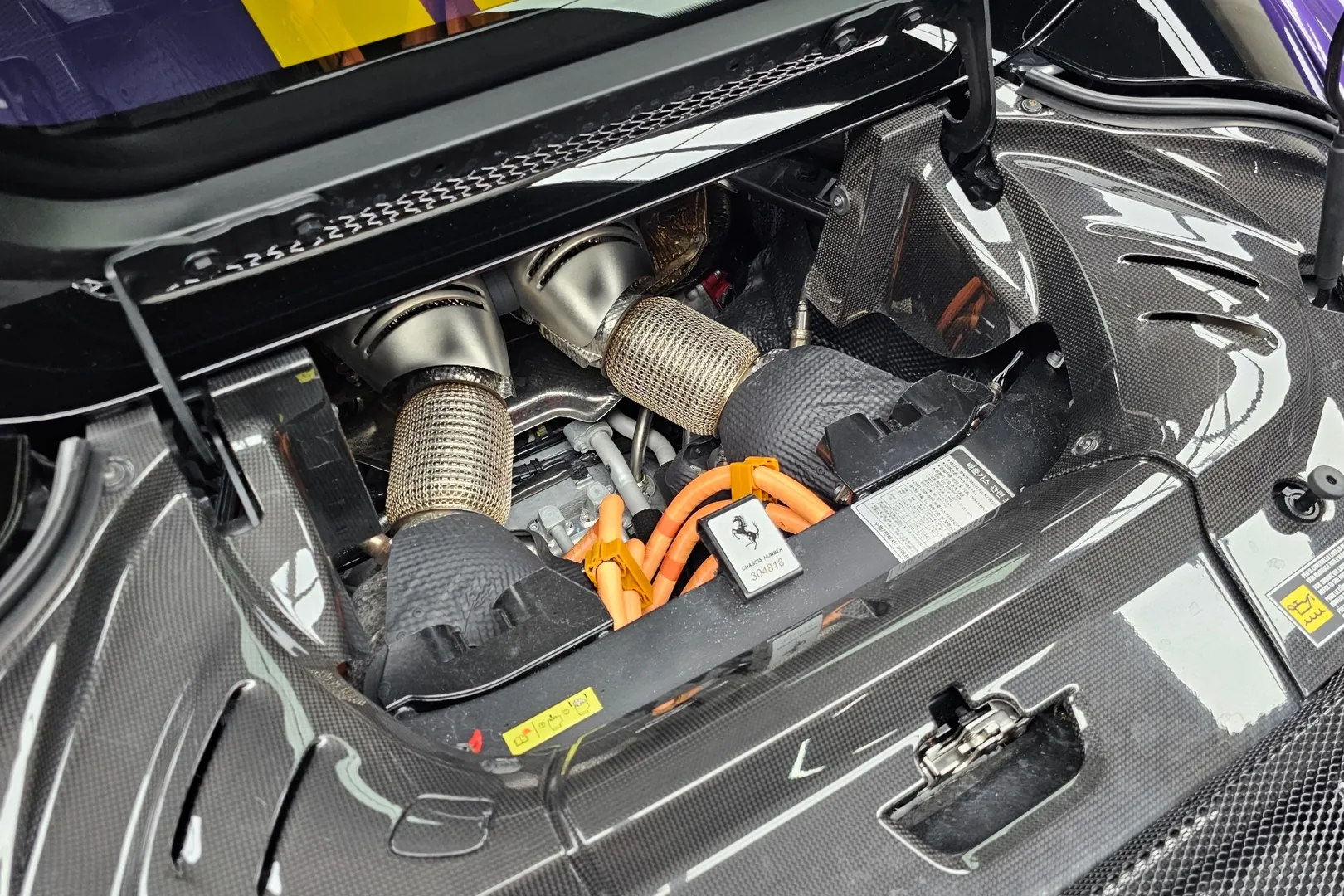 Доставка по РФ: Ferrari 296 GTS 3.0 V6 2024 3.0 л 830 л.с Гибрид, Фиолетовый, пробег 1 681 км, Задний привод, Автомат, осмотр возможен в Москве