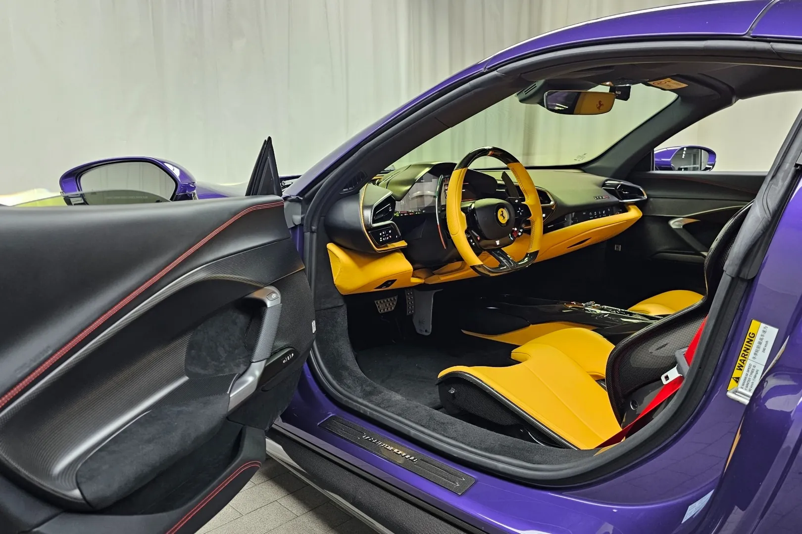 Выбор покупателей — Ferrari 296 GTS 3.0 V6 2024 3.0 л 830 л.с Гибрид, пробег 1 681 км, Фиолетовый, привезён из Италия, доставка по РФ