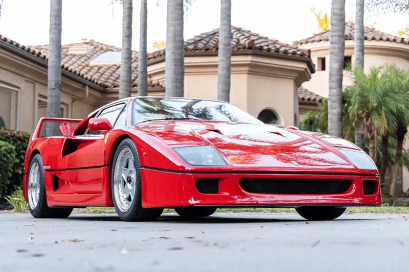 Ferrari F40 1992 2.9 л 478 л.с Бензин в продаже: Красный, Механика, Задний привод, страна-производитель — США, доставка по РФ F40 - фото 3