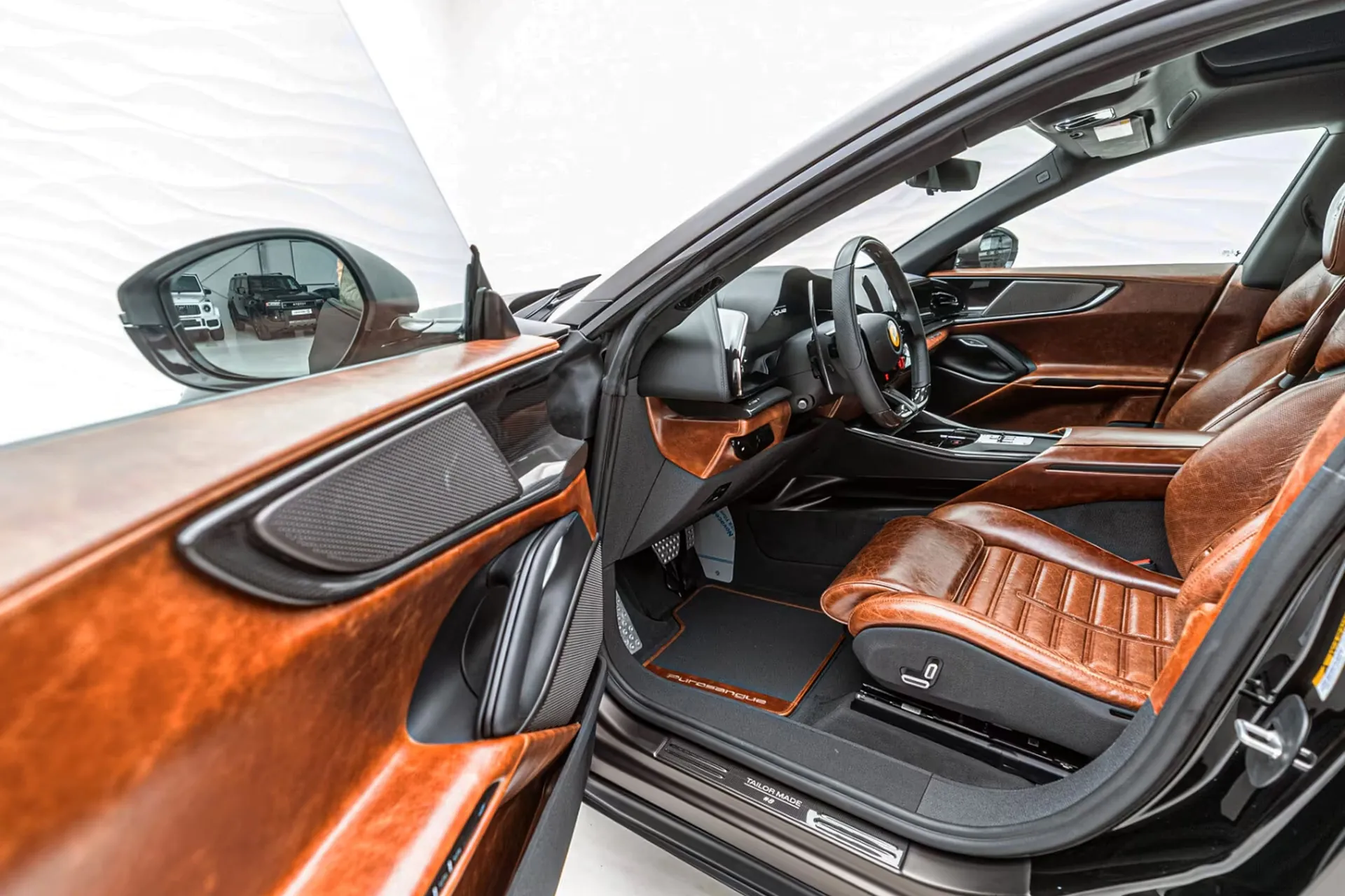 Доступен к заказу Ferrari Purosangue Tailor Made 2025 6.5 л 719 л.с Бензин: Чёрный, коробка Автомат, привод Полный привод, осмотр и тест-драйв в Москве