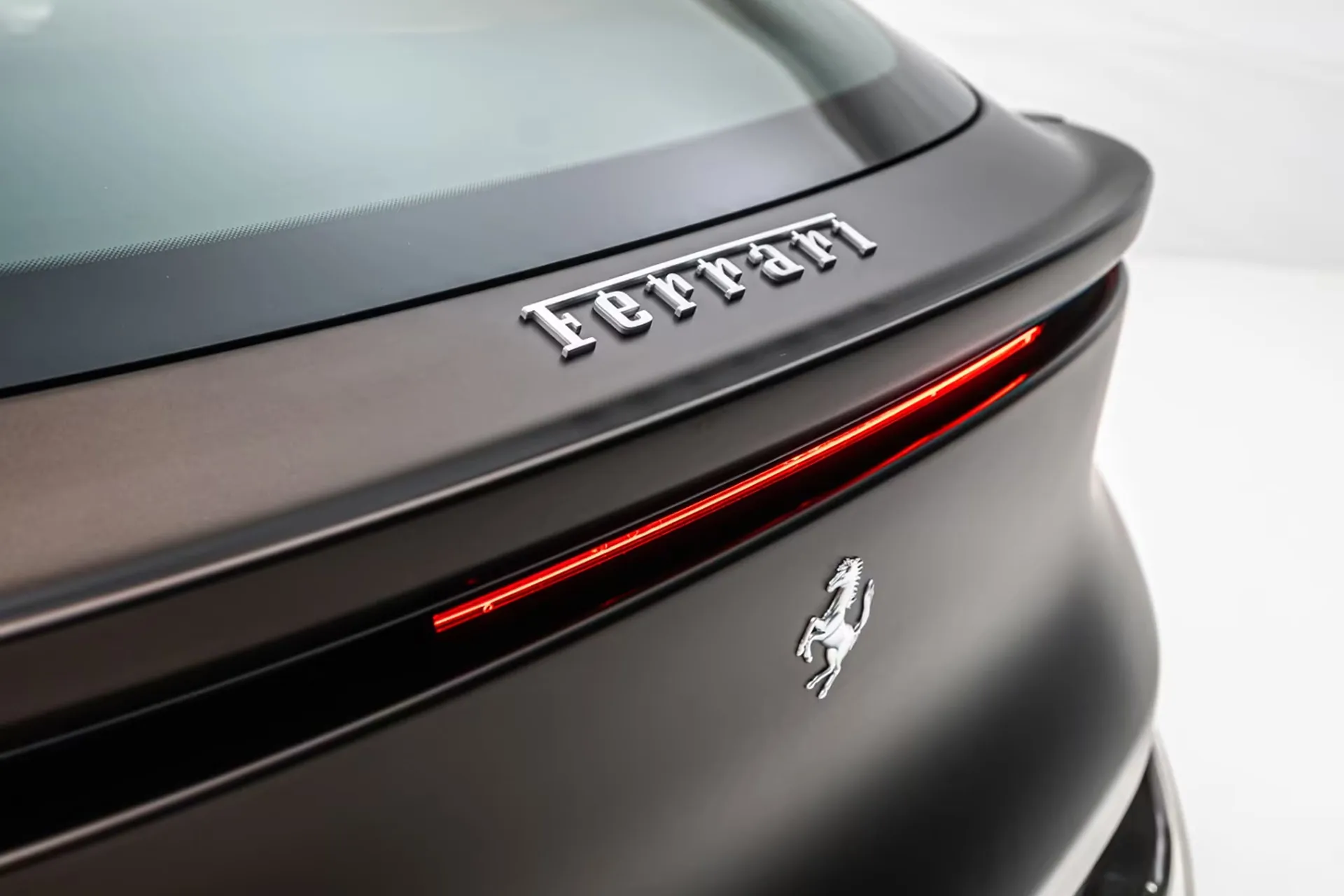 Новый Ferrari Purosangue Tailor Made 2025 6.5 л 719 л.с Бензин в кузове Чёрный, коробка — Автомат, привод — Полный привод, страна производства — Италия