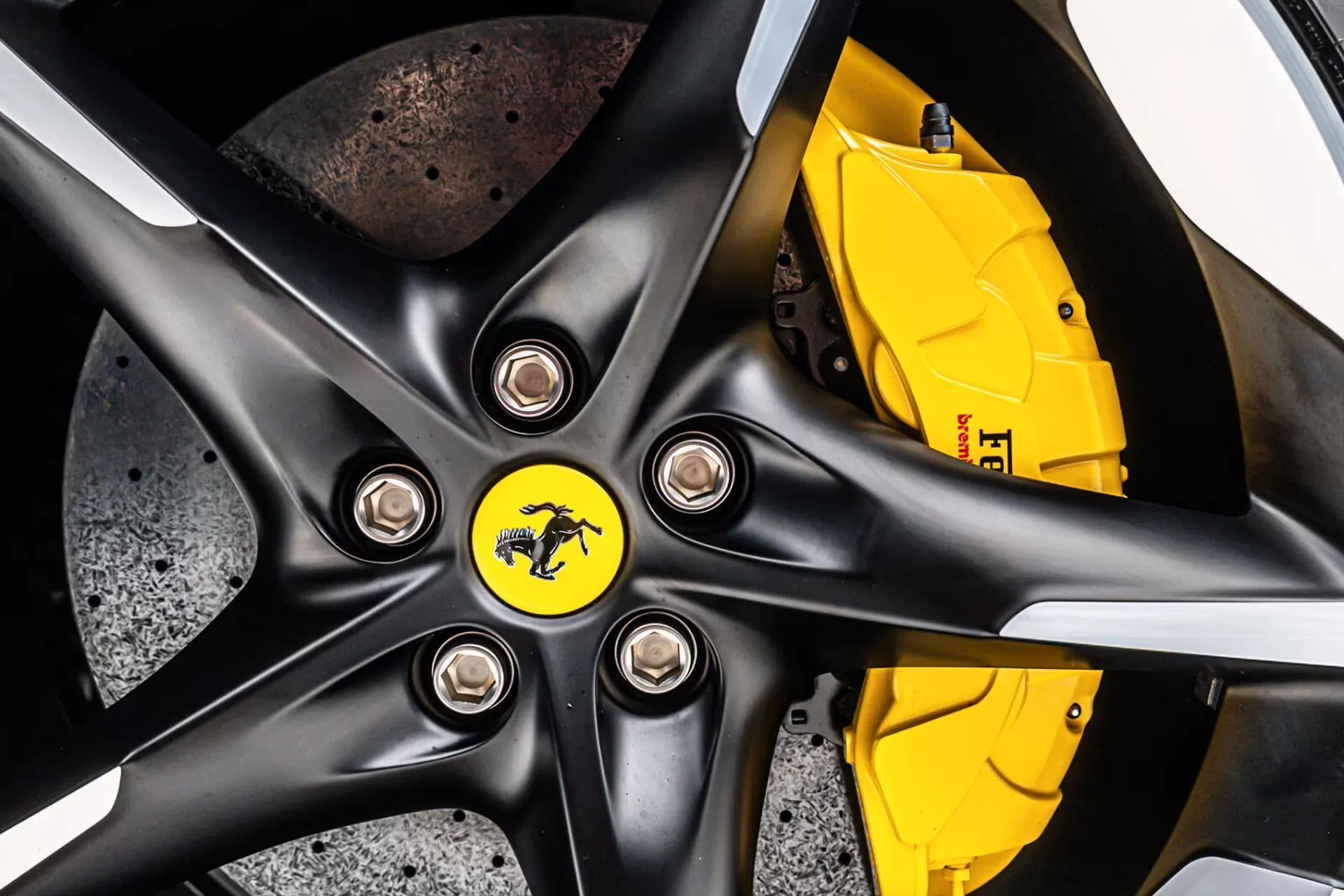 Заказать Ferrari Purosangue Tailor Made 2025 6.5 л 719 л.с Бензин, Чёрный, Полный привод, Автомат — поставка из Италия, доставка по России и СНГ