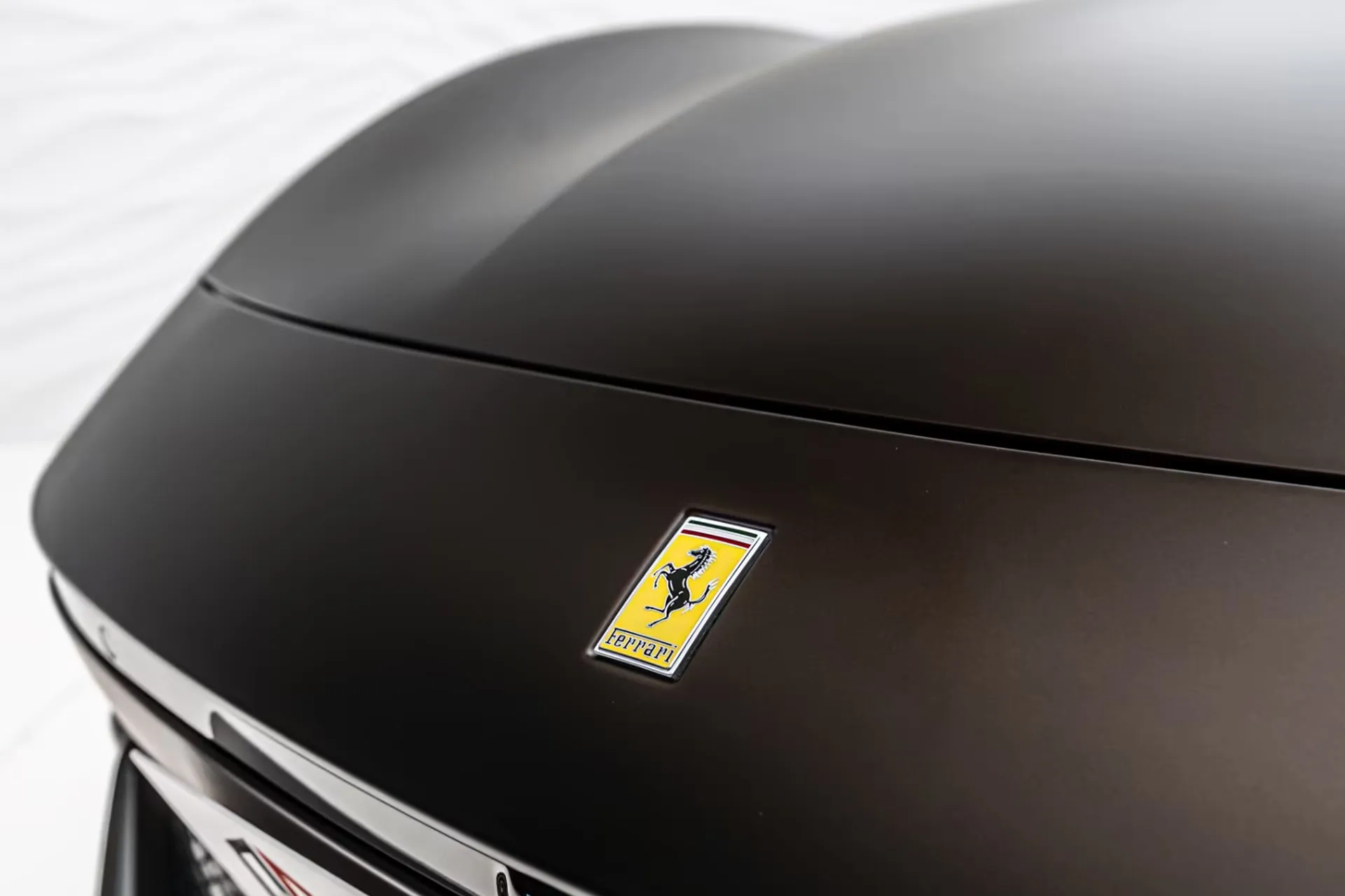 Ferrari Purosangue Tailor Made 2025 6.5 л 719 л.с Бензин, коробка Автомат, привод Полный привод, автомобиль из Италия, доставка по России