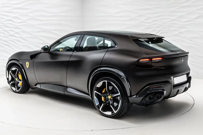 Заказать Ferrari Purosangue Tailor Made 2025 6.5 л 719 л.с Бензин с пробегом 1 340 км, Автомат, Полный привод, цвет Чёрный, поставка из Италия, доставка по РФ Purosangue Tailor Made - фото 2
