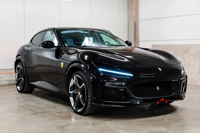 Заказать Ferrari Purosangue 2026 6.5 л 725 л.с Бензин с пробегом 90 км, Автомат, Полный привод, цвет Чёрный, поставка из Германия, доставка по РФ Purosangue - фото 3