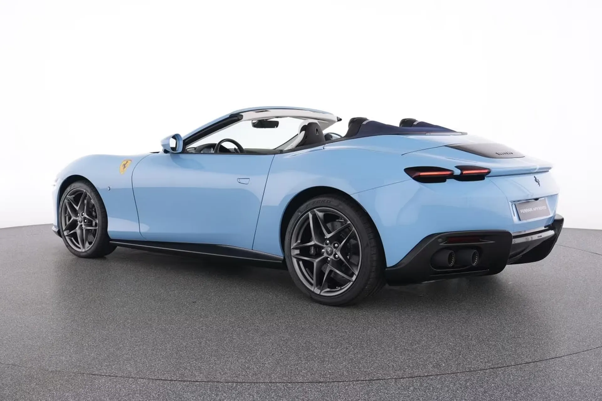 Новый Ferrari Roma Spider Special-Color Azzuro La Plata 2026 3.9 л 620 л.с Бензин: Задний привод, Голубой, коробка — Автомат, привезён из Италия, доставка по регионам