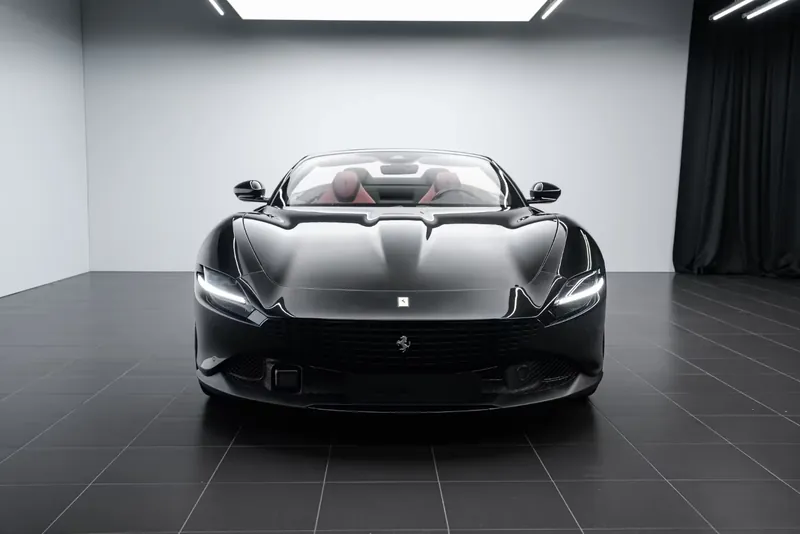 Ferrari Roma Spider 2026 3.9 л 620 л.с Бензин, новый авто, Задний привод, Автомат, цвет Чёрный, страна-производитель — Германия Roma Spider - фото 2