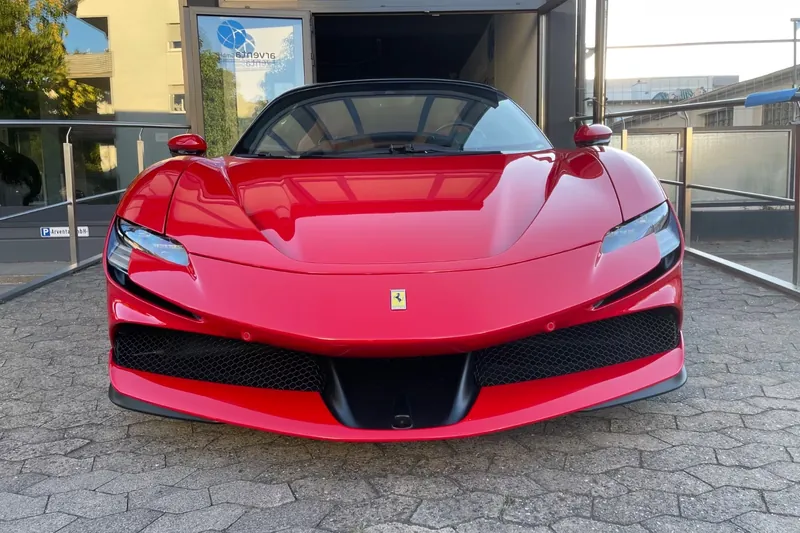 Ferrari SF90 Stradale 2026 4.0 л 1001 л.с Гибрид, новый авто, Полный привод, Автомат, цвет Красный, страна-производитель — Германия SF90 Stradale - фото 2
