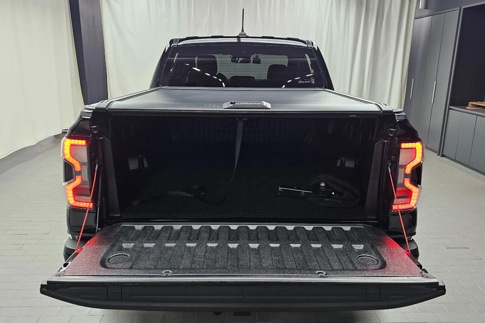 Доступен к заказу Ford Ranger 4th Generation 2.0 Raptor 2024 2.0 л 213 л.с Дизель: Чёрный, коробка Автомат, привод Полный привод, осмотр и тест-драйв в Москве