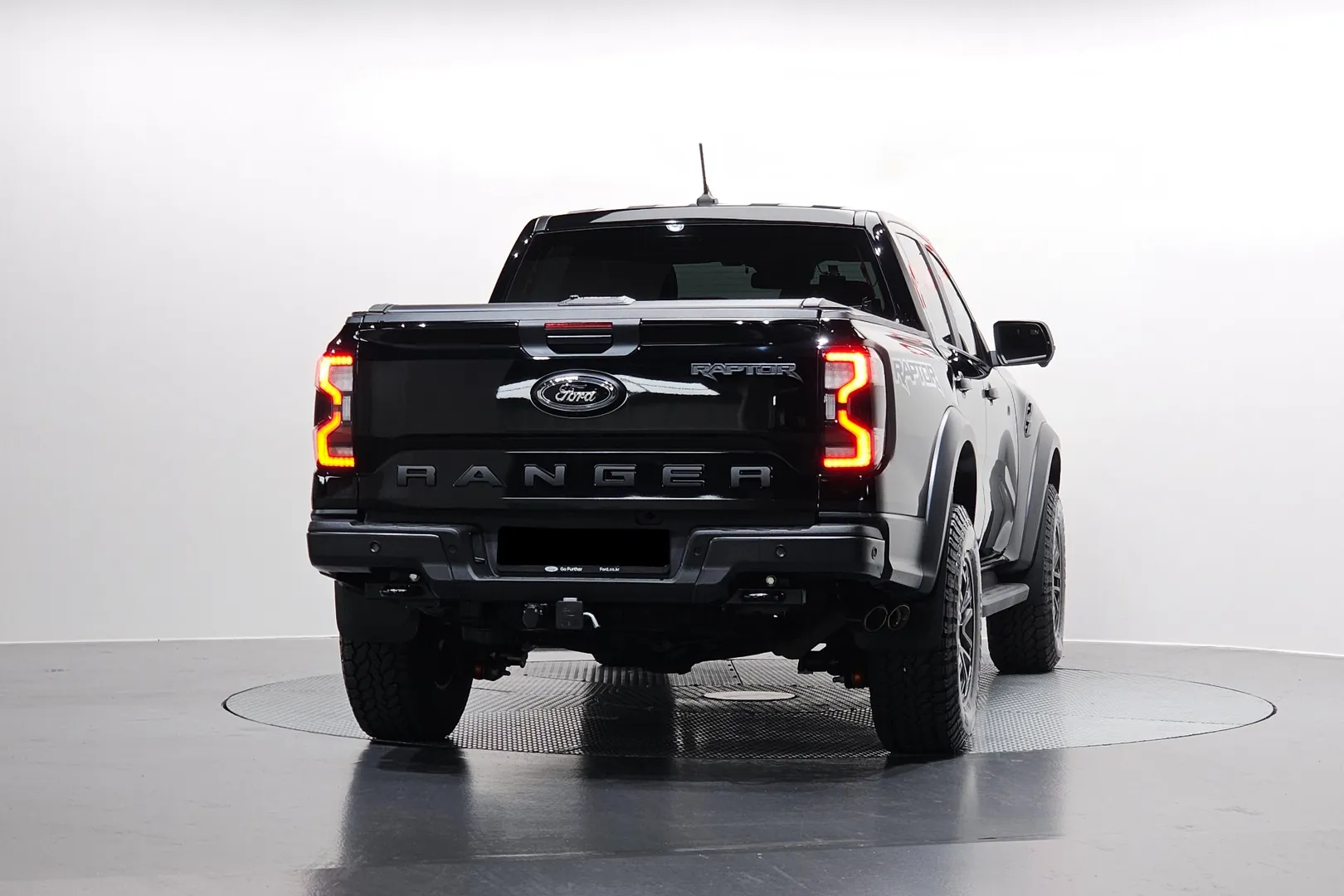 Купить Ford Ranger 4th Generation 2.0 Raptor 2024 2.0 л 213 л.с Дизель, Чёрный, Автомат, Полный привод — авто из США, с доставкой по всей России