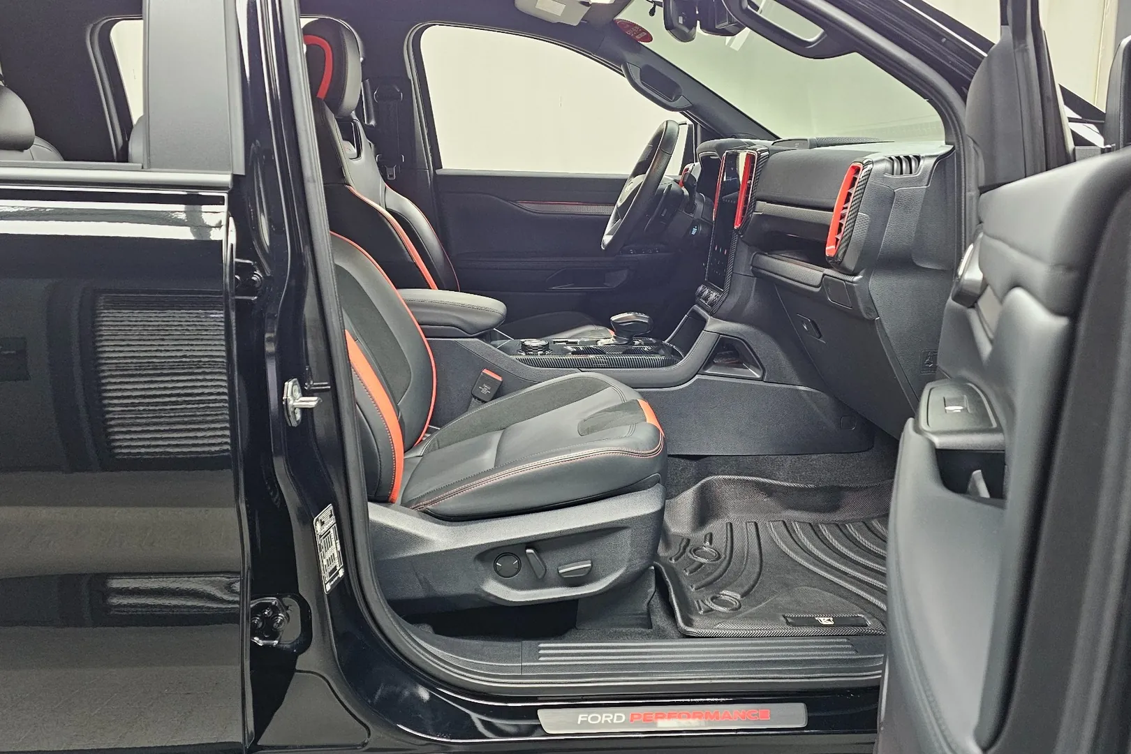 Ford Ranger 4th Generation 2.0 Raptor 2024 2.0 л 213 л.с Дизель, коробка Автомат, привод Полный привод, автомобиль из США, доставка по России