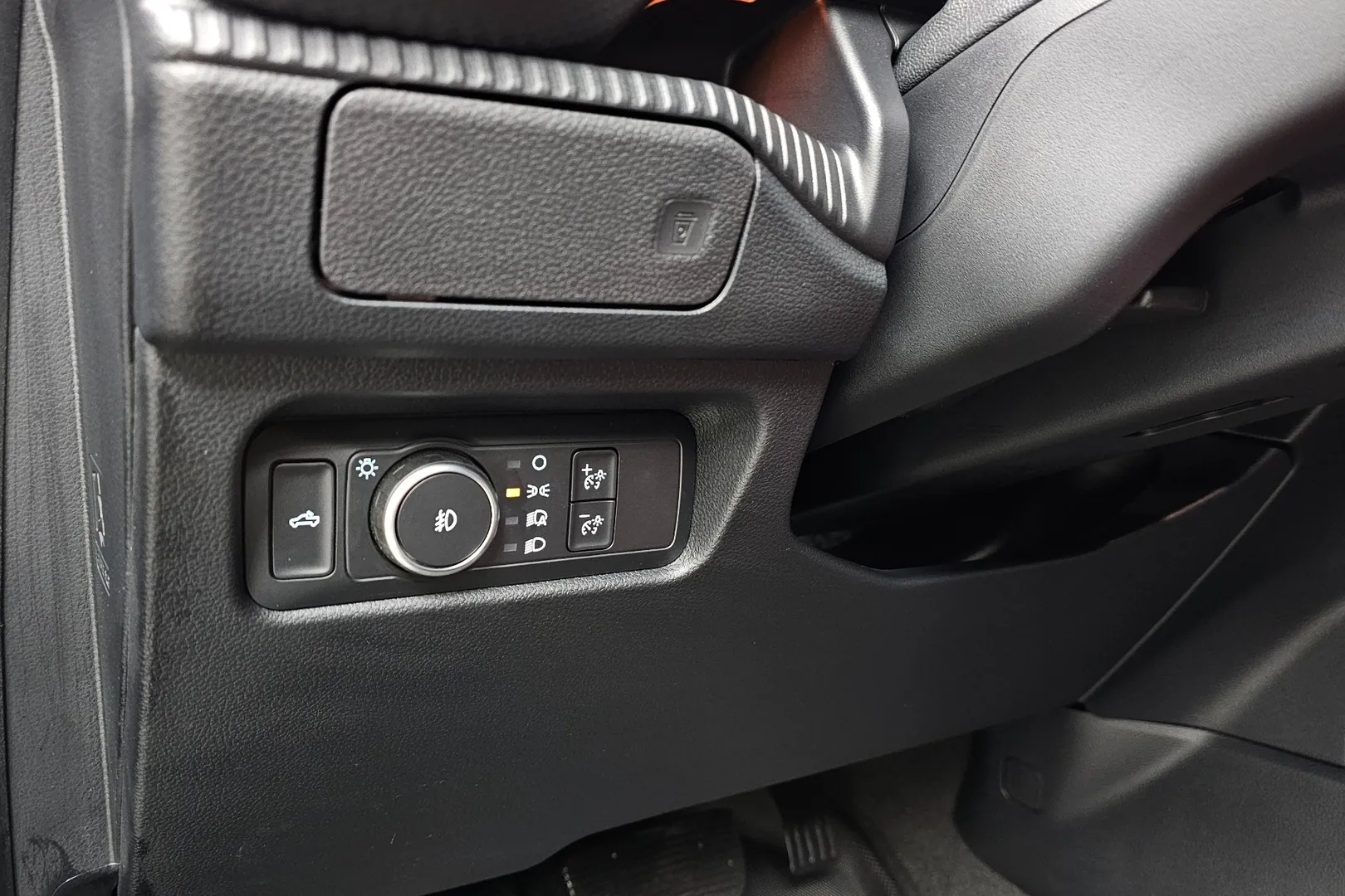 Новый Ford Ranger 4th Generation 2.0 Raptor 2024 2.0 л 213 л.с Дизель в кузове Чёрный, коробка — Автомат, привод — Полный привод, страна производства — США