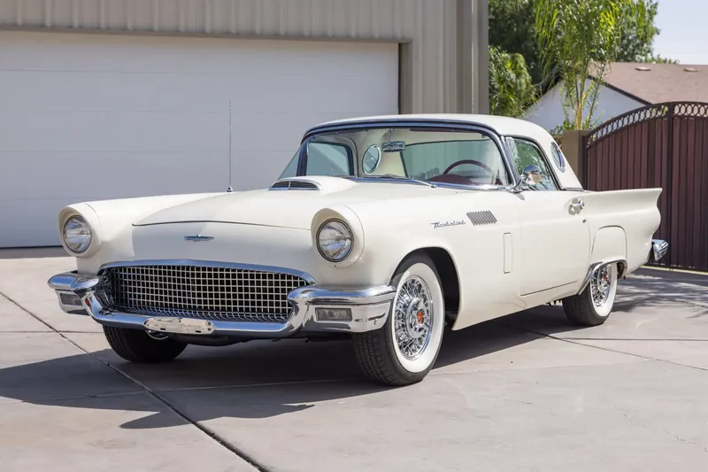 Ford Thunderbird 1957 5.1 л 245 л.с Бензин, новый авто, Задний привод, Автомат, цвет Белый, страна-производитель — США Thunderbird - фото 2