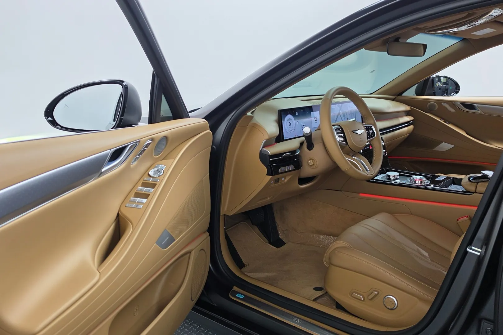 Новый Genesis G80 Electrified (RG3) e-AWD 2026 0.0 л 370 л.с Электричество: Полный привод, Серый, коробка — Автомат, привезён из Корея, доставка по регионам, фото 5