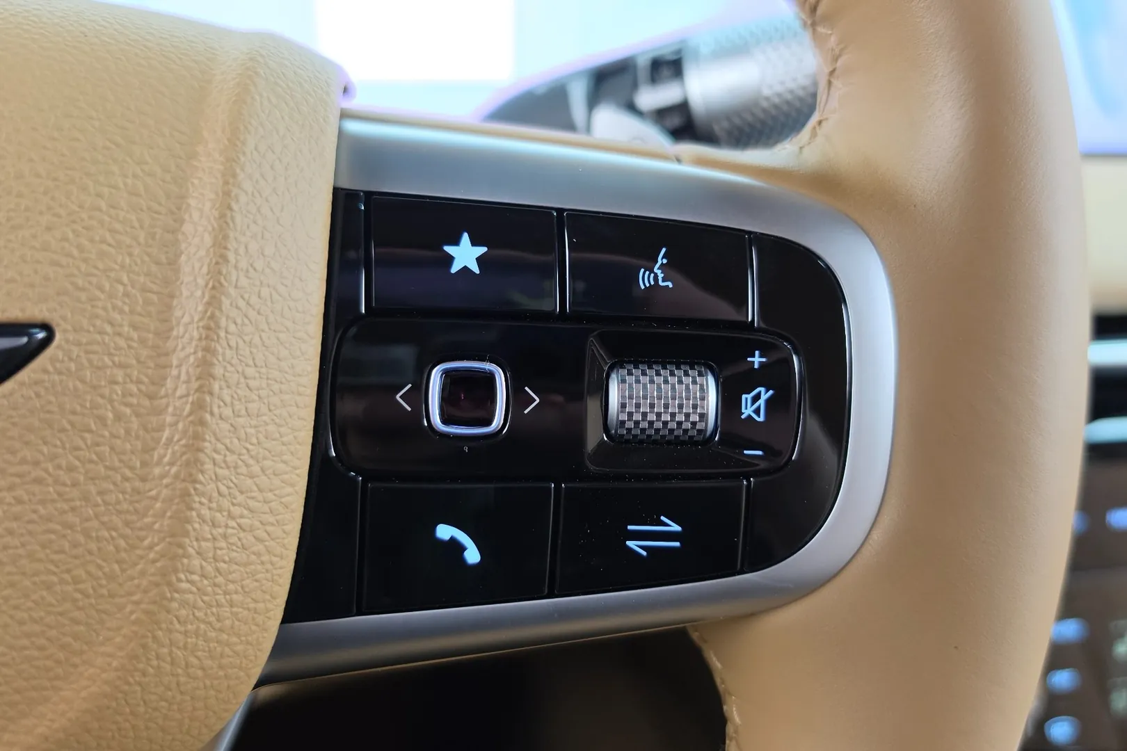 Genesis G80 Electrified (RG3) e-AWD 2026, серый, фото 25