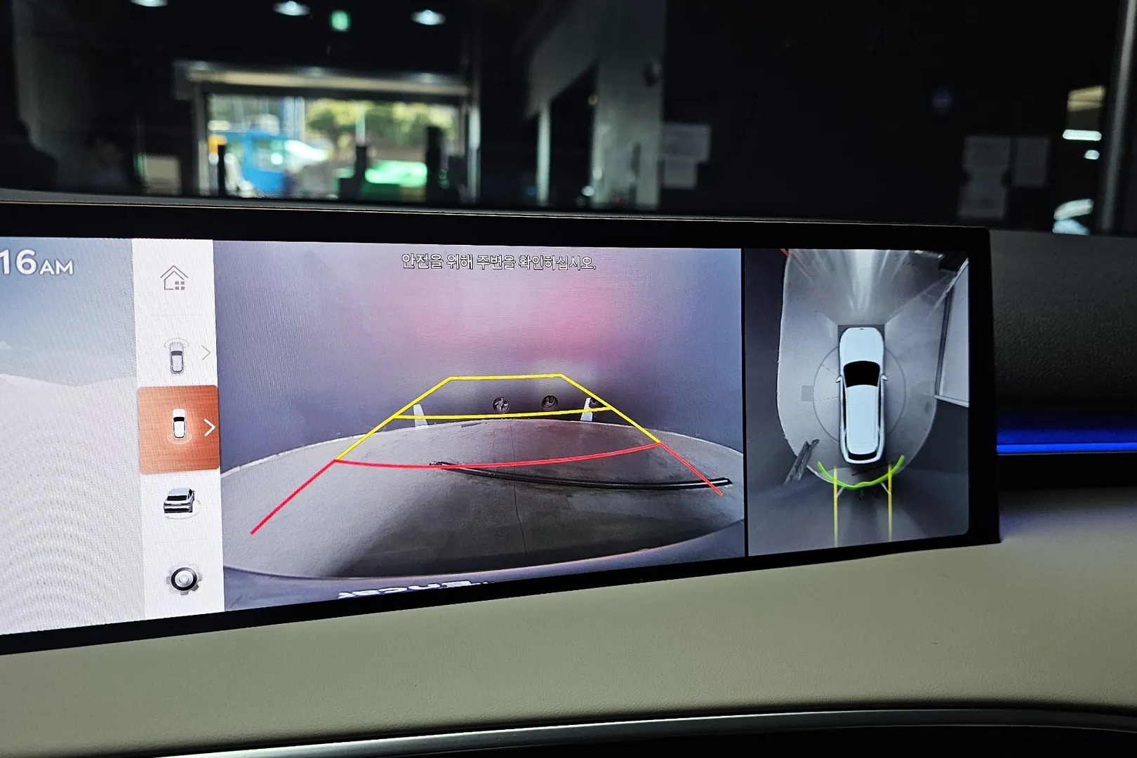 Genesis GV70 2.5T Gasoline AWD 2026 2.5 л 304 л.с Бензин, пробег 2 591 км, Белый цвет, коробка Автомат, привод Полный привод, авто из Корея