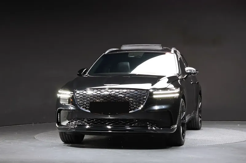 Genesis GV70 Electrified e-AWD 2026 0.0 л 435 л.с Электричество, новый авто, Полный привод, Автомат, цвет Чёрный, страна-производитель — Корея GV70 Electrified e-AWD - фото 2