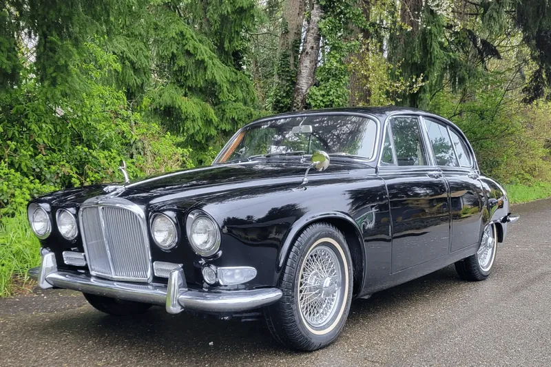Jaguar 420 1967 4.2 л 245 л.с Бензин, новый авто, Задний привод, Автомат, цвет Чёрный, страна-производитель — США 420 - фото 2