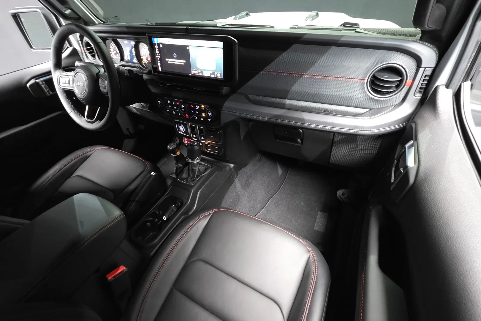 Автомобиль Jeep Wrangler Rubicon 2026 2.0 л 270 л.с Бензин, Белый, пробег 1 909 км, производство — Корея, доставка по РФ, фото 9