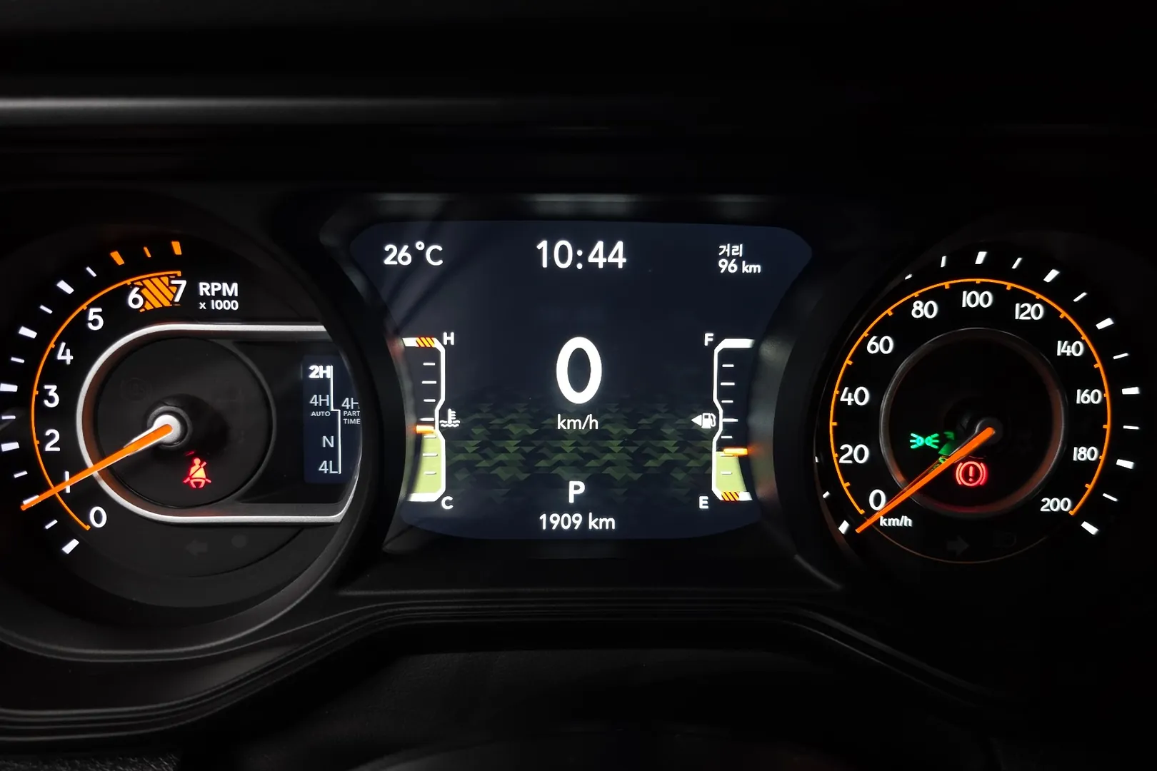 Jeep Wrangler Rubicon 2026, белый, фото 21
