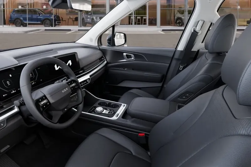 Kia Carnival MPV Hybrid SX Prestige - фото 2