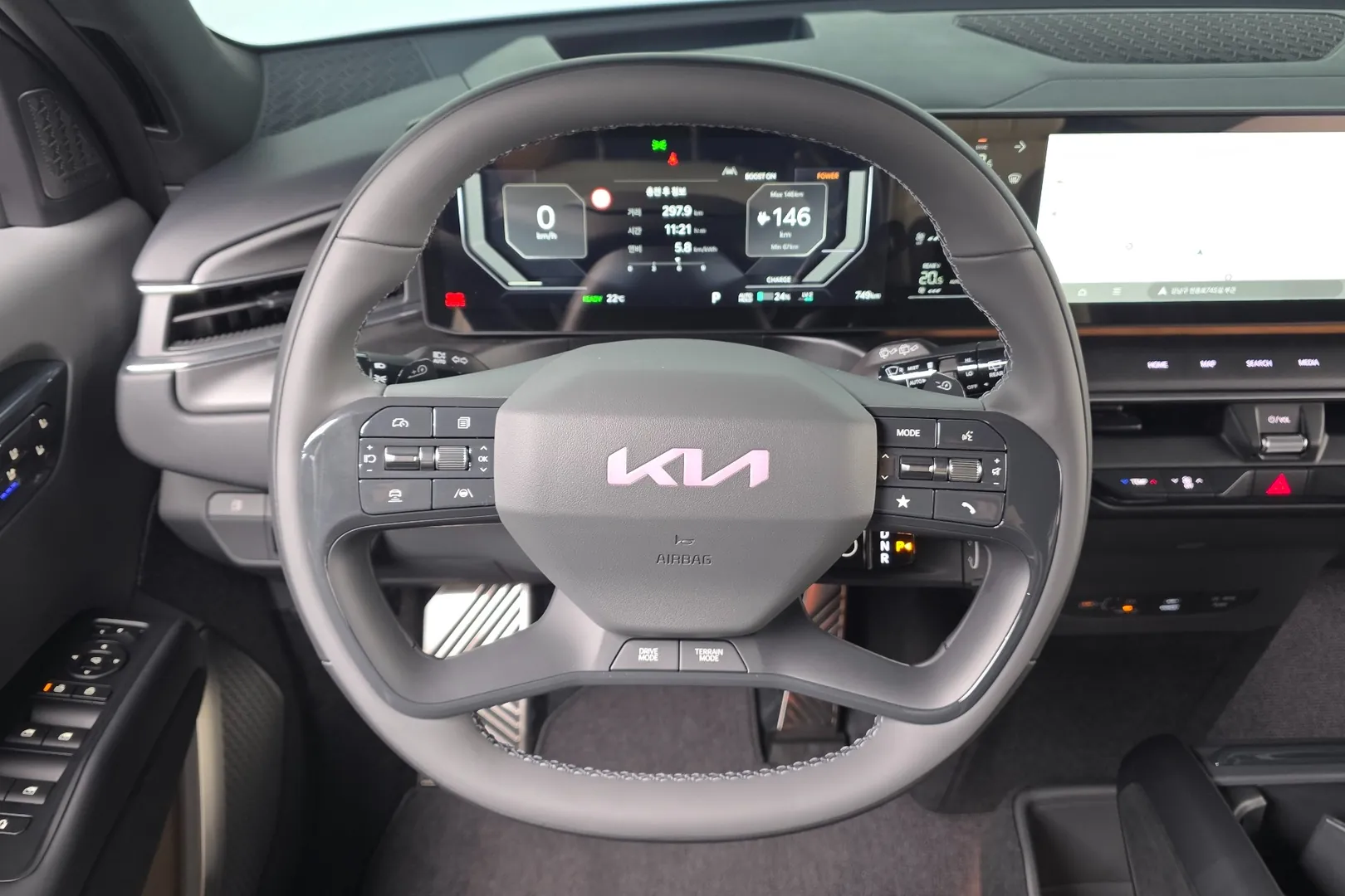 Kia EV9 Long Range 4WD GT-Line 2026 0.0 л 380 л.с Электричество, пробег 749 км, Белый, Полный привод, Автомат, авто из Корея, доставка по РФ, фото 11