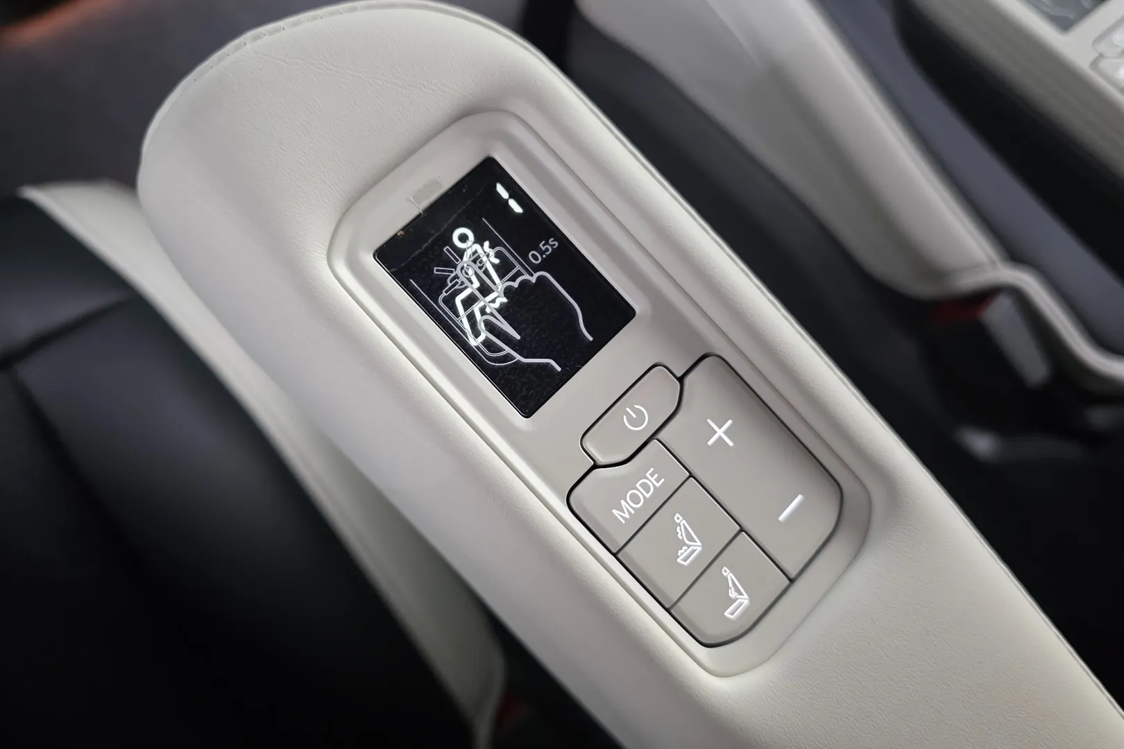 Kia EV9 Long Range 4WD GT-Line 2026 0.0 л 380 л.с Электричество, пробег 749 км, Белый цвет, коробка Автомат, привод Полный привод, авто из Корея, фото 15