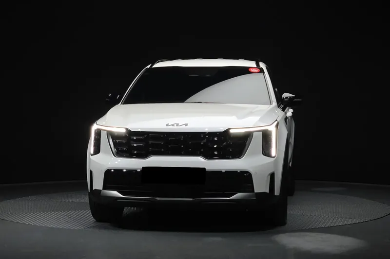 Kia Sorento 4th Generation HEV 1.6 4WD Signature X Line 2026 1.6 л 230 л.с Бензин, новый авто, Полный привод, Автомат, цвет Белый, страна-производитель — Корея Sorento HEV 4WD Signature X Line - фото 2
