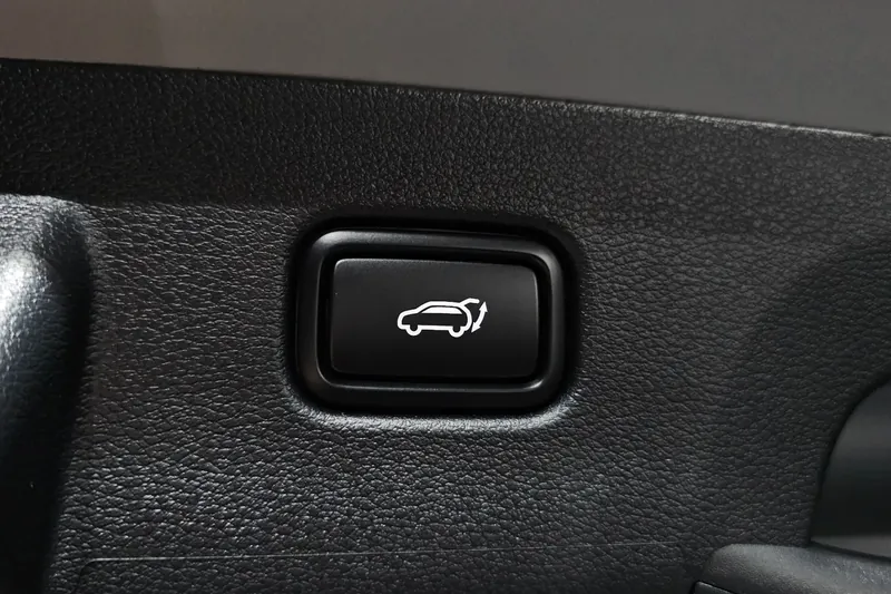 Kia Sportage Signature X Line - фото 2