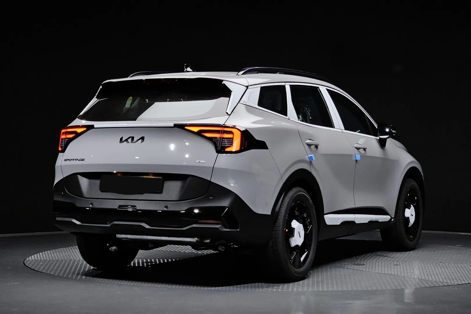 Купить Kia Sportage Signature X Line 2026 1.6 л 150 л.с Бензин, Серый, Автомат, Передний привод — авто из Корея, с доставкой по всей России, фото 3