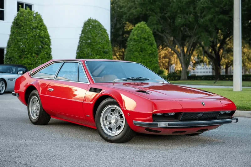Lamborghini Jarama 400 GT 1971 3.9 л 350 л.с Бензин, новый авто, Задний привод, Механика, цвет Красный, страна-производитель — США Jarama 400 GT - фото 2