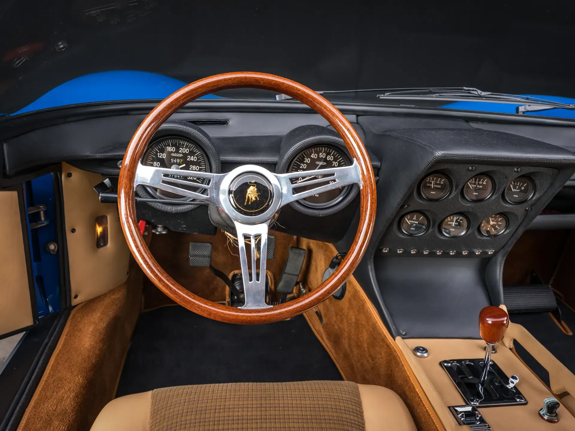 Lamborghini Miura P400 1967 3.9 л 350 л.с Бензин, пробег 60 000 км, цвет кузова Синий, тип трансмиссии Механика, привод Задний привод, из