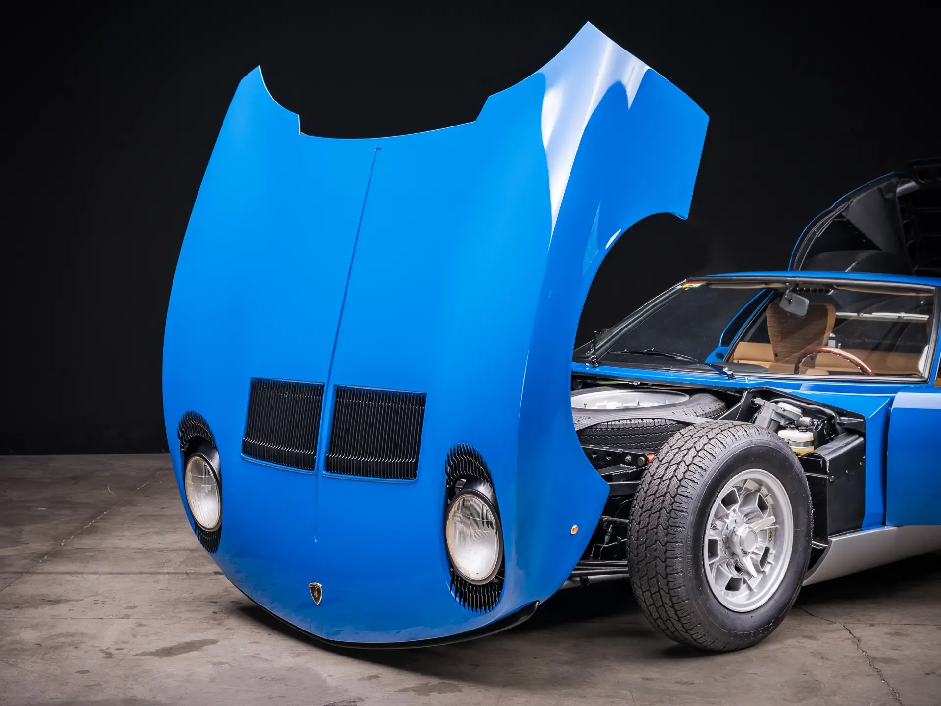 Lamborghini Miura P400 1967 3.9 л 350 л.с Бензин, пробег 60 000 км, Синий цвет, коробка Механика, привод Задний привод, авто из