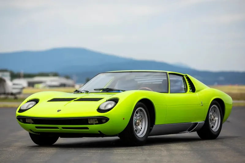 Lamborghini Miura P400
