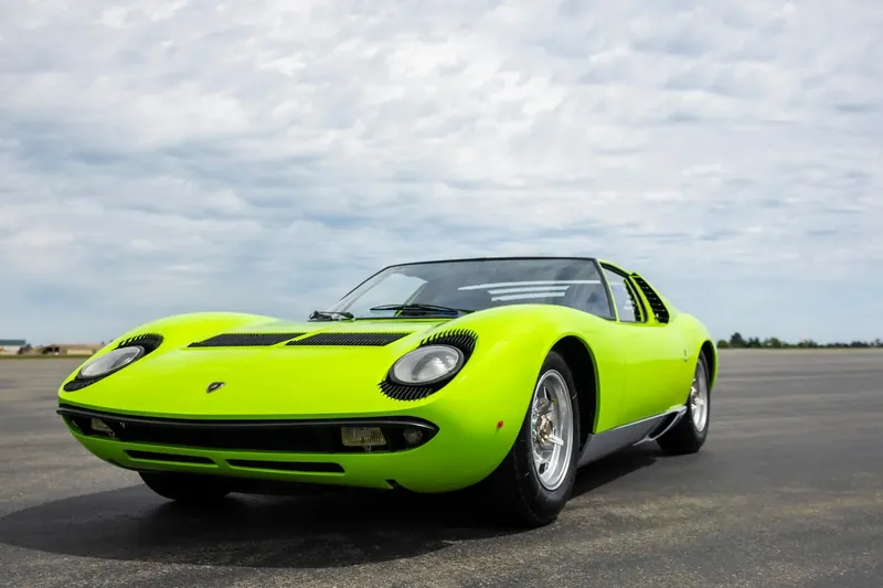Lamborghini Miura P400 1968 3.9 л 350 л.с Бензин, новый авто, Задний привод, Механика, цвет Зелёный, страна-производитель — США Miura P400 — фото 2