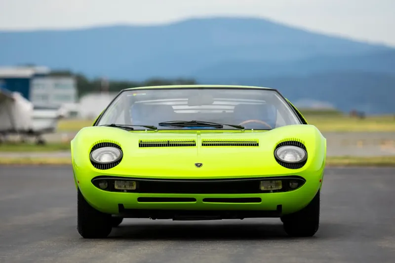 Заказать Lamborghini Miura P400 1968 3.9 л 350 л.с Бензин с пробегом 46 000 км, Механика, Задний привод, цвет Зелёный, поставка из США, доставка по РФ Miura P400 — фото 3