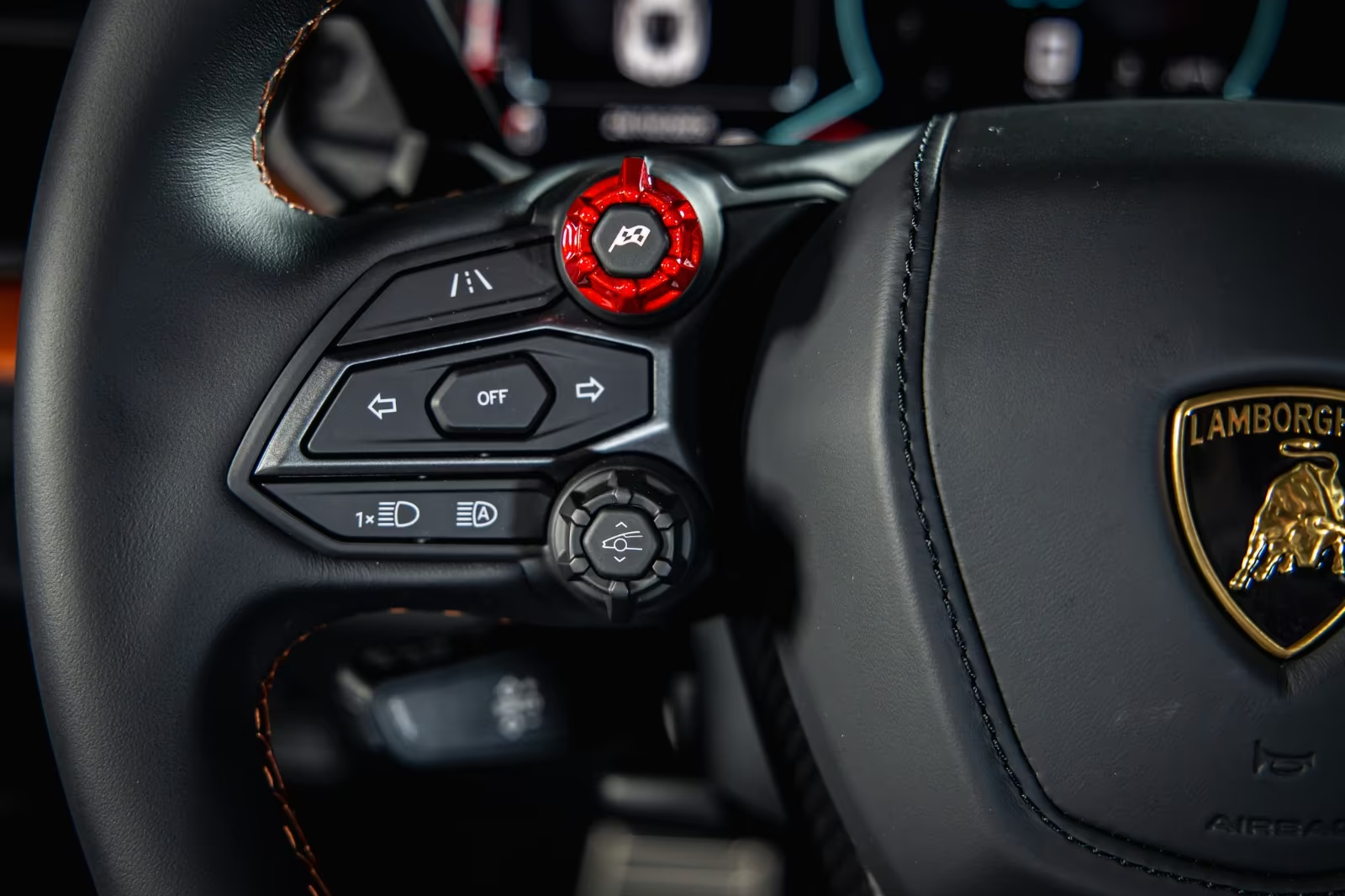 Надёжный Lamborghini Revuelto 2025 6.5 л 1015 л.с Гибрид с двигателем 6,5 л, Зелёный, пробег 160 км, Автомат, поставка из Италия