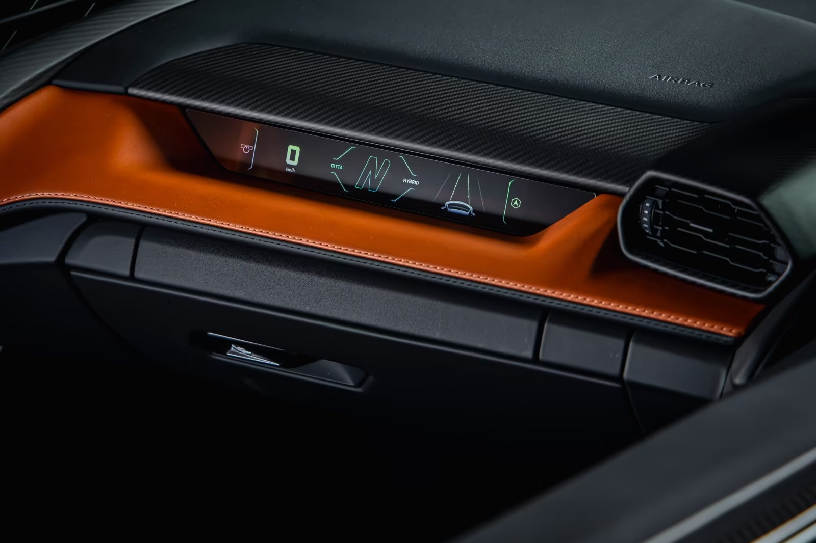 Новый Lamborghini Revuelto 2025 6.5 л 1015 л.с Гибрид: Полный привод, Зелёный, коробка — Автомат, привезён из Италия, доставка по регионам