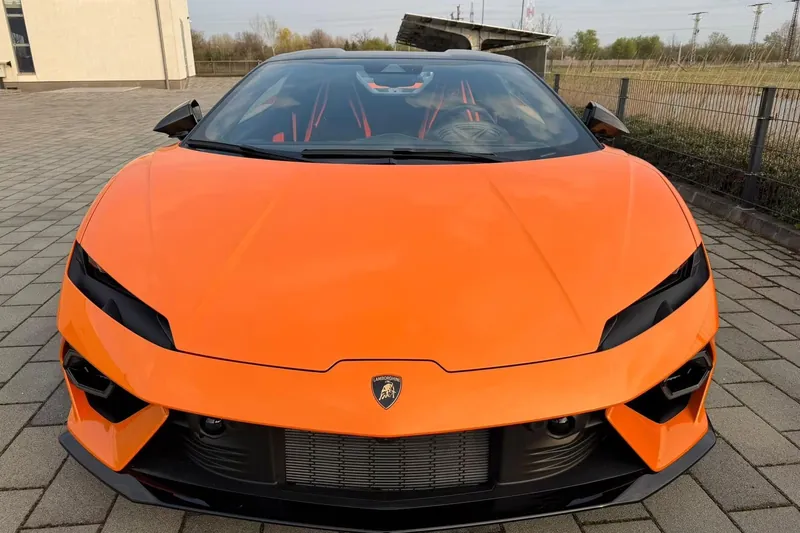 Lamborghini Temerario 2026 4.0 л 920 л.с Гибрид, новый авто, Полный привод, Автомат, цвет Оранжевый, страна-производитель — Италия Temerario - фото 2