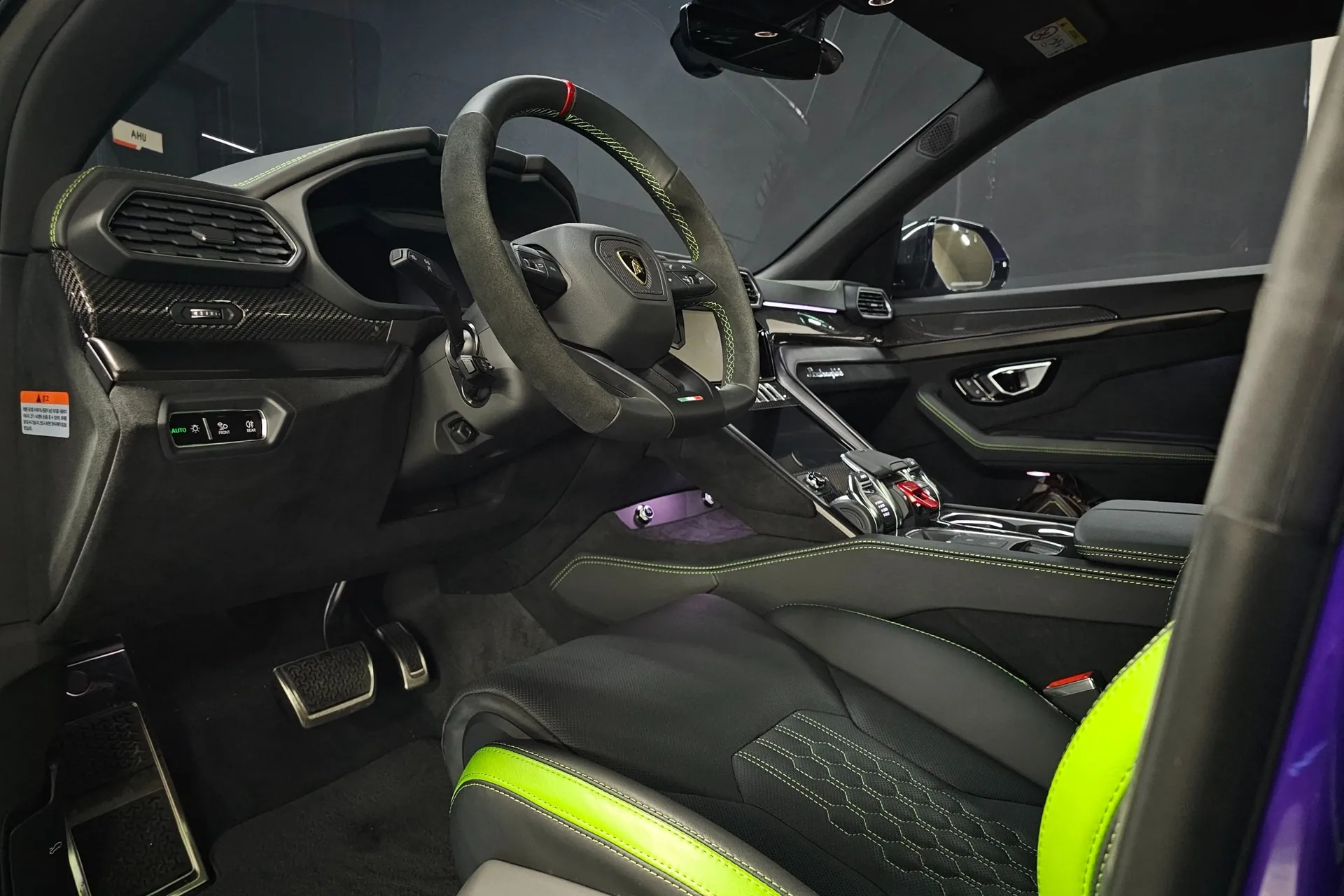 Новый Lamborghini Urus 4.0 V8 Performante 2024 4.0 л 666 л.с Бензин: Полный привод, Фиолетовый, коробка — Автомат, привезён из Италия, доставка по регионам