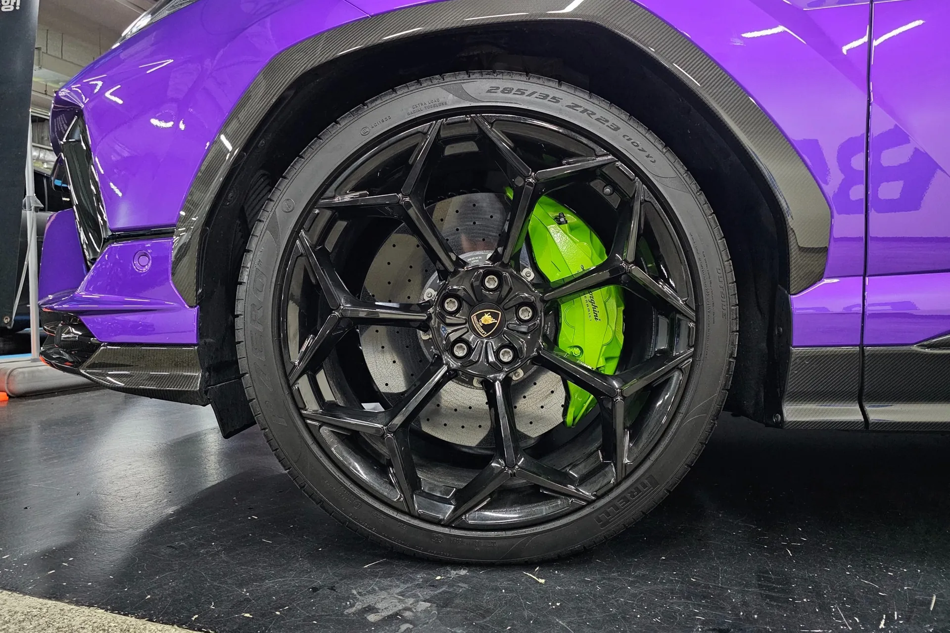 Доступен к заказу Lamborghini Urus 4.0 V8 Performante 2024 4.0 л 666 л.с Бензин: Фиолетовый, коробка Автомат, привод Полный привод, осмотр и тест-драйв в Москве