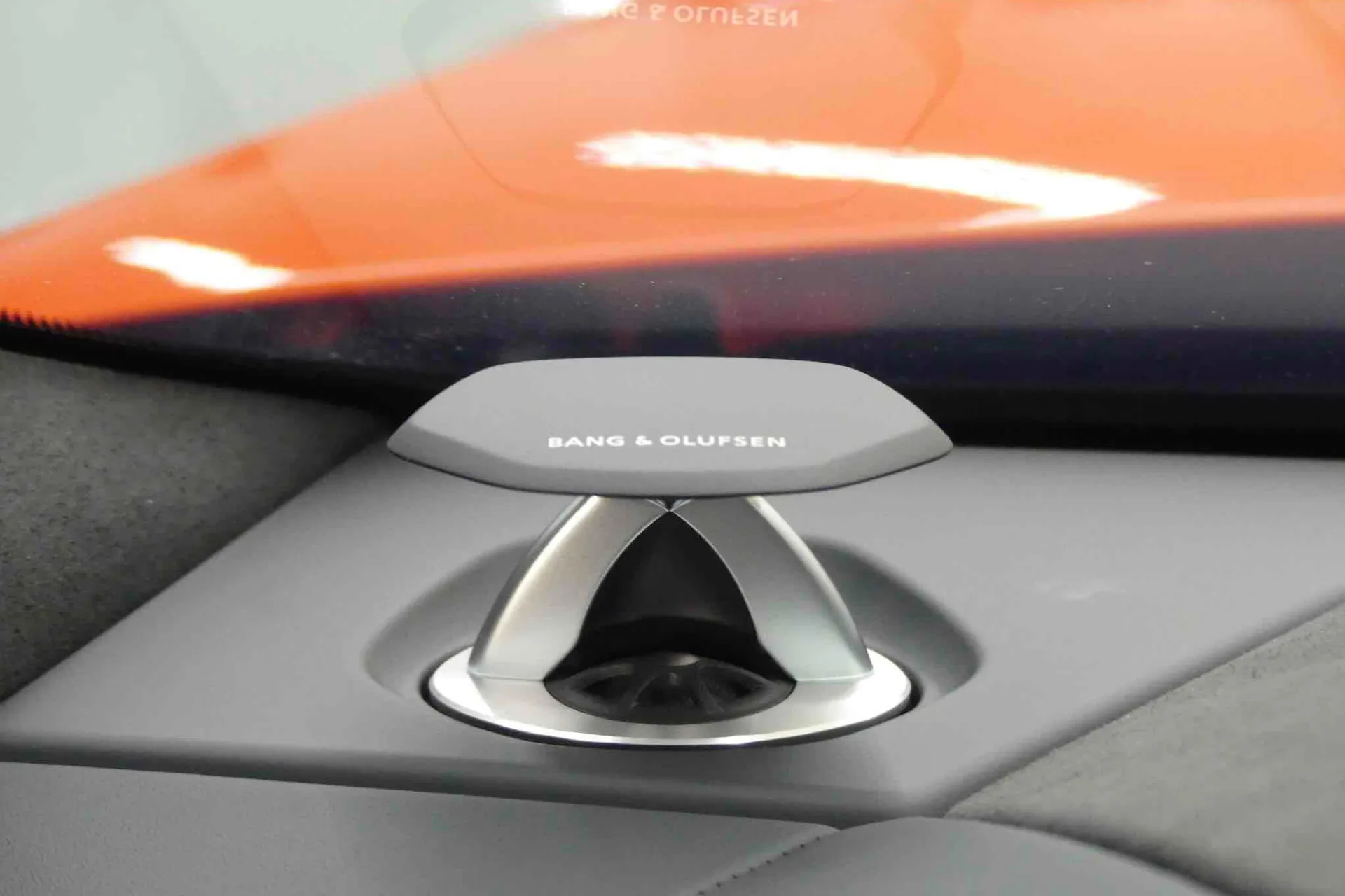 Lamborghini Urus SE 2026 4.0 л 800 л.с Гибрид, пробег 37 км, Оранжевый цвет, коробка Автомат, привод Полный привод, авто из Корея, фото 15