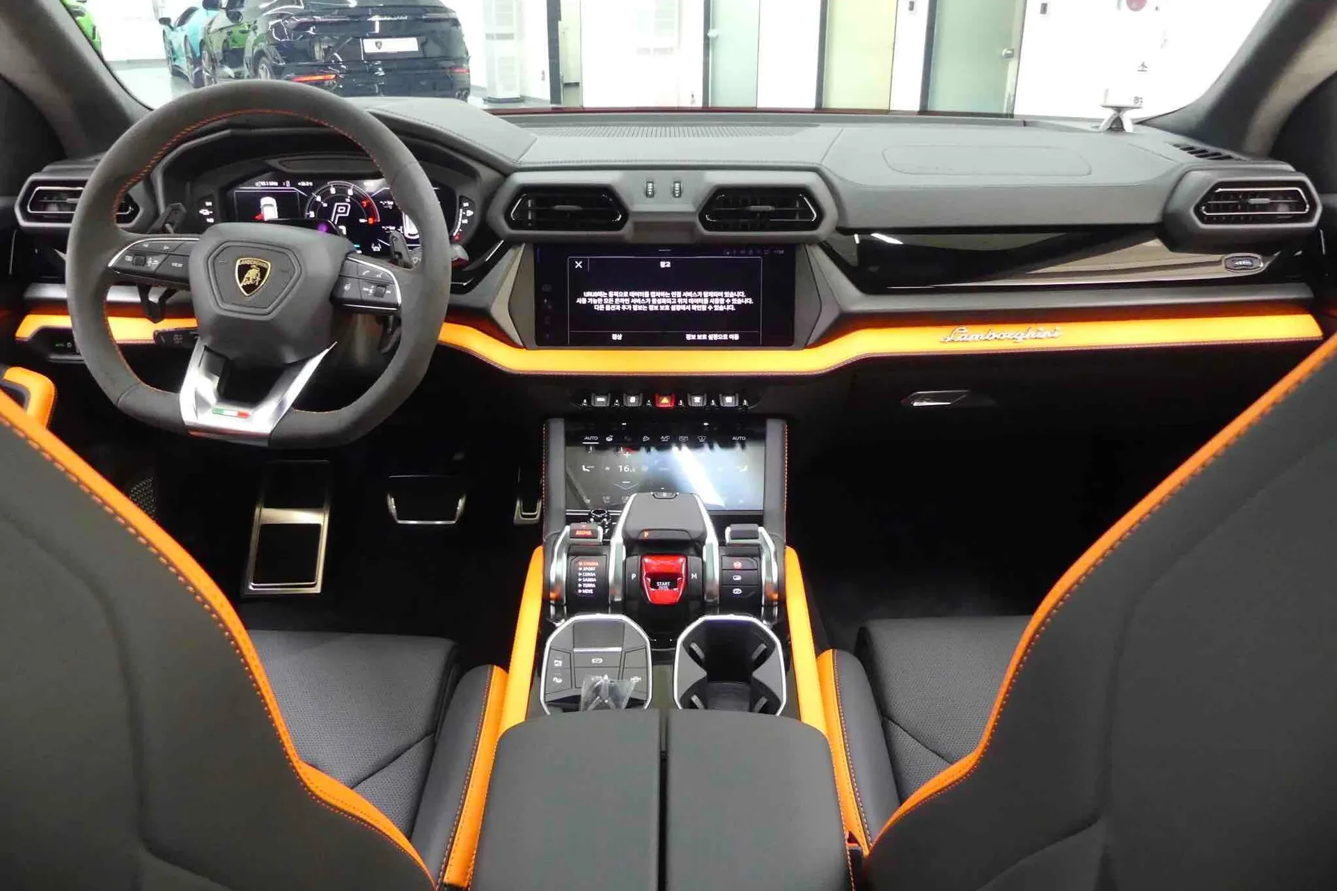 Купить Lamborghini Urus SE 2026 4.0 л 800 л.с Гибрид, Оранжевый, Автомат, Полный привод — авто из Корея, с доставкой по всей России, фото 3