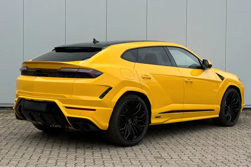 Lamborghini Urus SE 2026 4.0 л 799 л.с Гибрид в продаже: Желтый, Автомат, Полный привод, страна-производитель — Германия, доставка по РФ Urus SE — фото 3